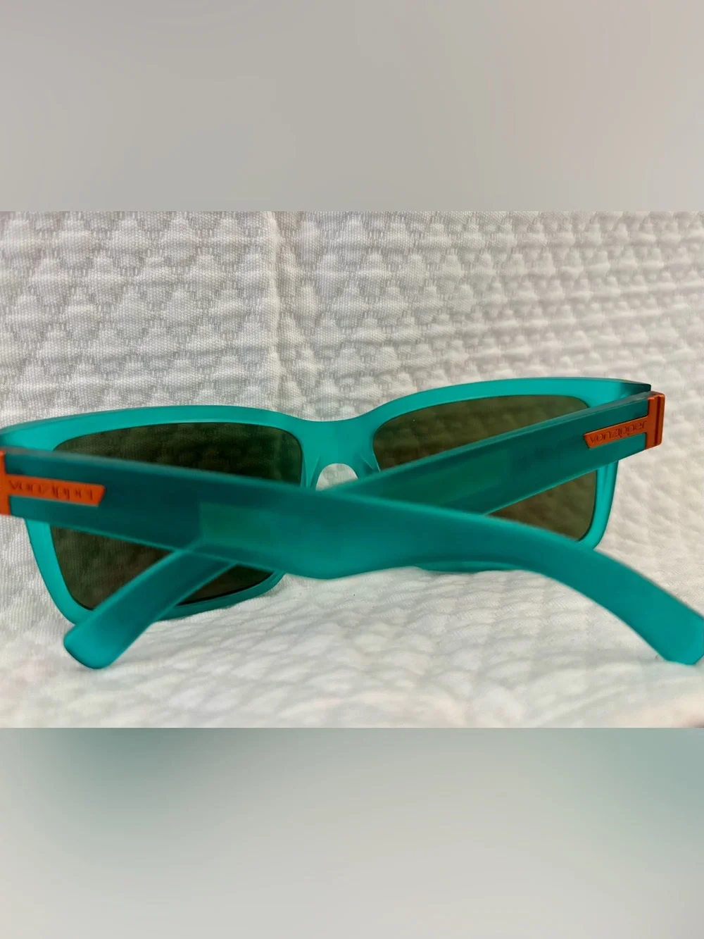 Von Zipper bold teal